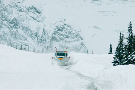 Кадр из фильма Снегоуборщик