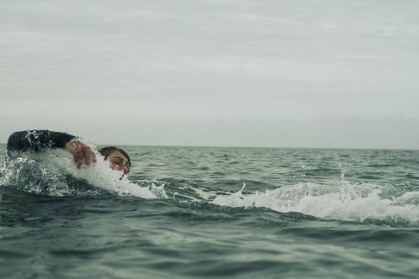 Кадр из фильма Открытое море: Монстр глубины