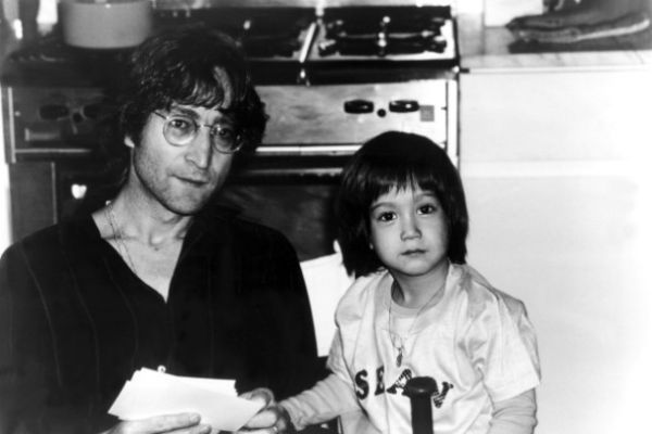 Кадр из фильма Неизвестный Джон Леннон 