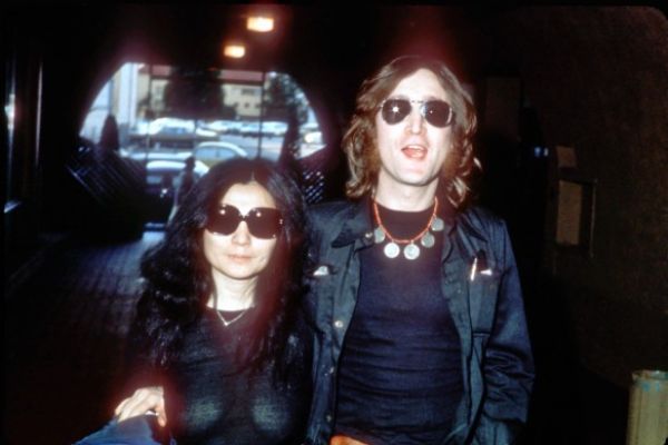 Кадр из фильма Неизвестный Джон Леннон (с субтитрами) 