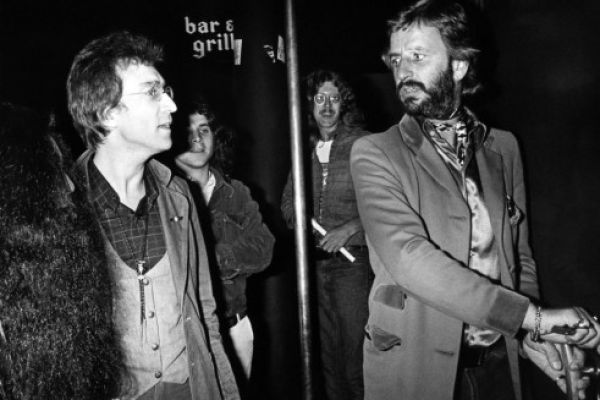 Кадр из фильма Неизвестный Джон Леннон (с субтитрами) 