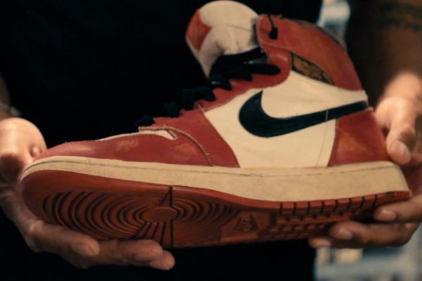 Кадр из фильма Майкл и его «джорданы» (с субтитрами) 