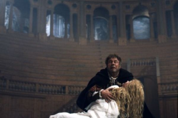 Кадр из фильма Жан-Пьер Поннель: Риголетто 