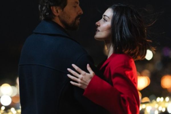 Кадр из фильма Два мира, одно желание 