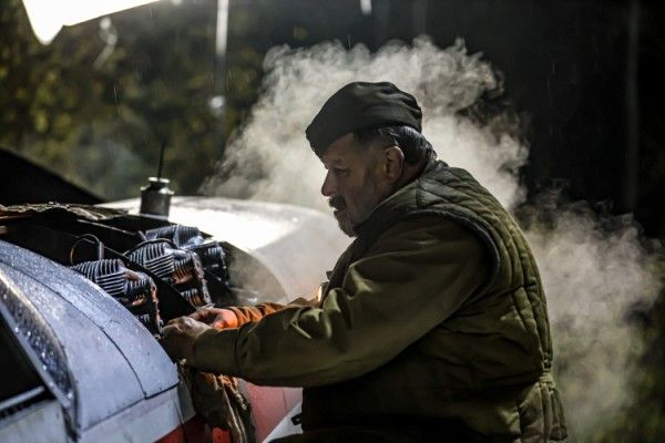 Кадр из фильма Есть только МиГ