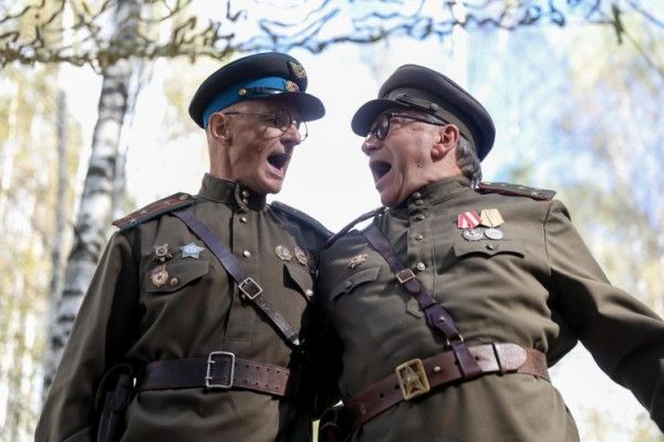 Кадр из фильма Есть только МиГ