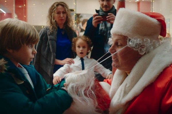 Кадр из фильма Ёлки 12