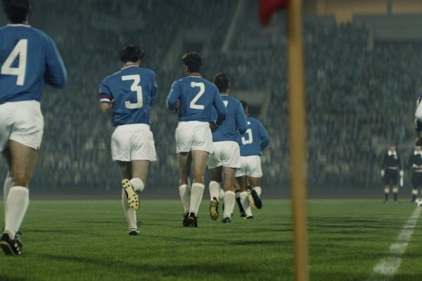 Кадр из фильма Золотой дубль