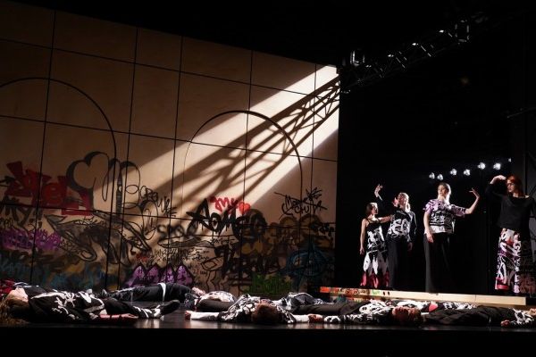 Кадр из фильма Ромео и Джульетта во мгле 