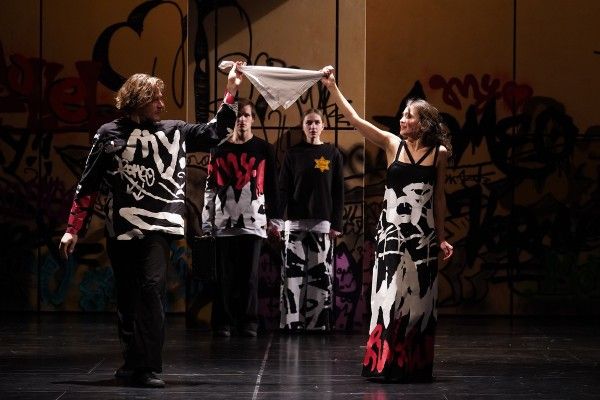 Кадр из фильма Ромео и Джульетта во мгле 