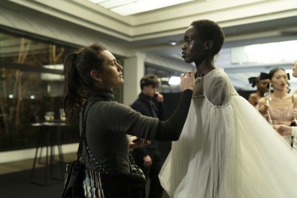 Кадр из фильма Кутюр 