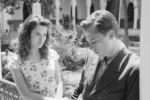 Кадр из фильма Посторонний 