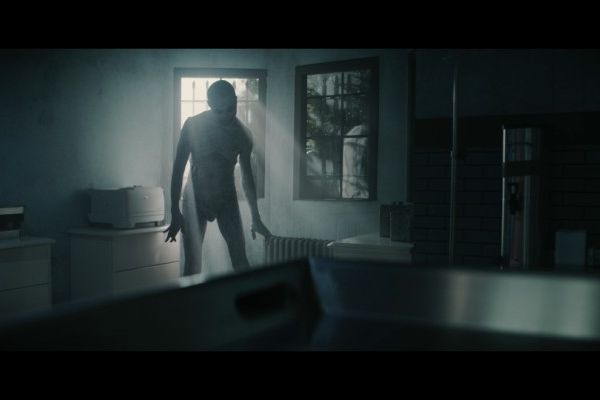 Кадр из фильма Вскрытие демона 