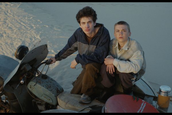 Кадр из фильма Космос засыпает