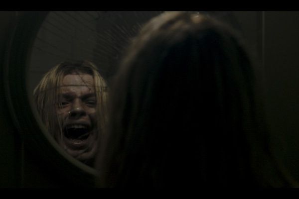 Кадр из фильма Мумия. Возрождение зла 