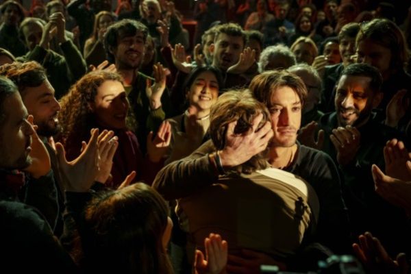 Кадр из фильма Гуру 