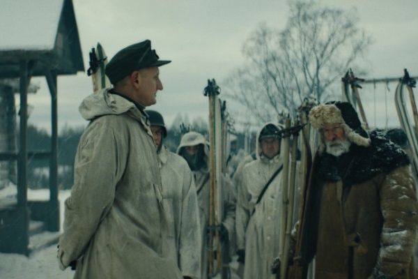 Кадр из фильма Семь верст до рассвета