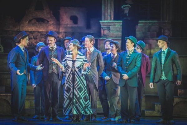 Кадр из фильма Принцесса цирка 