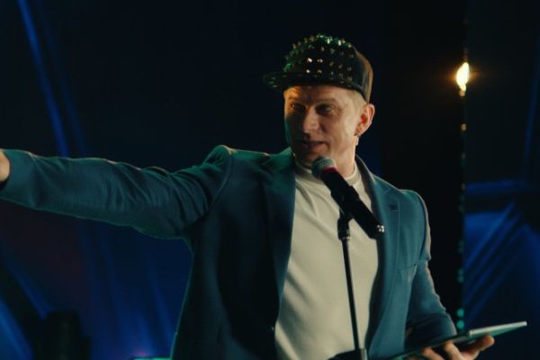Кадр из фильма Не одна дома 3. Выпускной