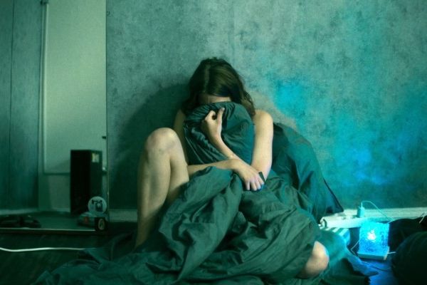 Кадр из фильма Пока небо смотрит