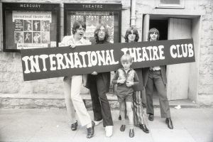 Кадр из фильма Неизвестный Джон Леннон (с субтитрами) 