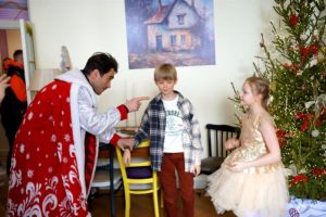 Кадр из фильма Наш папа – Дед Мороз