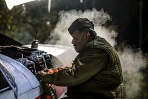 Кадр из фильма Есть только МиГ