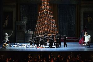 Кадр из фильма Нуреев: Щелкунчик 