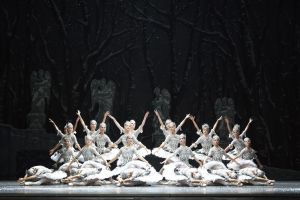 Кадр из фильма Нуреев: Щелкунчик 