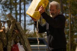 Кадр из фильма Сезон охоты 