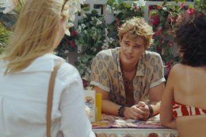 Кадр из фильма Кит-убийца 