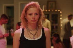 Кадр из фильма Счастлив, когда ты нет