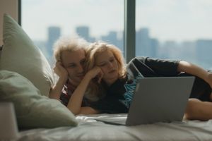 Кадр из фильма Счастлив, когда ты нет