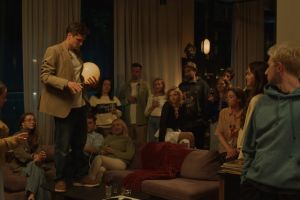 Кадр из фильма Счастлив, когда ты нет