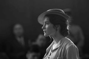 Кадр из фильма Посторонний 