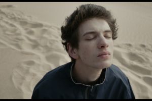 Кадр из фильма Космос засыпает