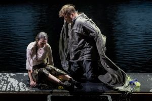 Кадр из фильма Лес