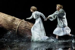 Кадр из фильма Лес