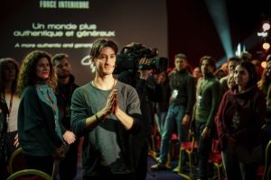 Кадр из фильма Гуру 