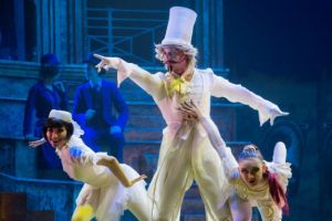 Кадр из фильма Принцесса цирка 