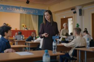 Кадр из фильма Своя в доску