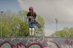 Кадр из фильма Своя в доску